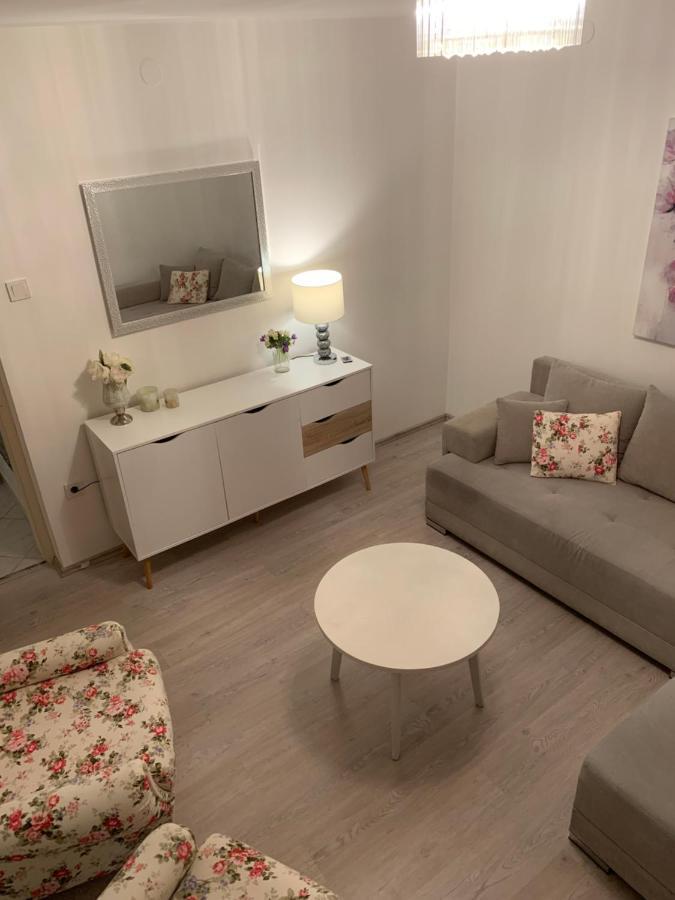 Studio Apartment Petra Kaštela Esterno foto